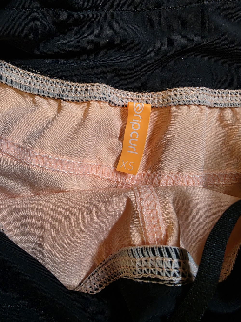 Rip Curl Peach Shorts XS with Heathered Gray Waistband - Picture 4 of 5